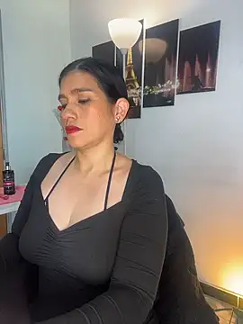 Snapshot of Dalila_5 chatting on 07-09-26, 07:24 Dalila 5 online show from 07-09-26, 07:24