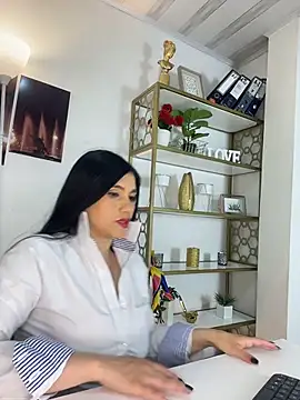 Snapshot of Dalila_5 chatting on 07-07-26, 07:28 Dalila 5 online show from 07-07-26, 07:28