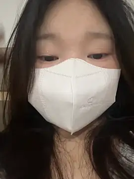 Snapshot of Ni_Tran chatting on 05-16-26, 03:11 Ni Tran online show from 05-16-26, 03:11