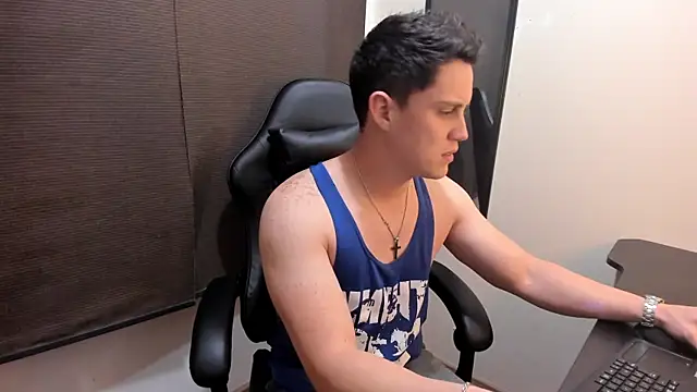 KendricTorres online show from 06-18-26, 02:21