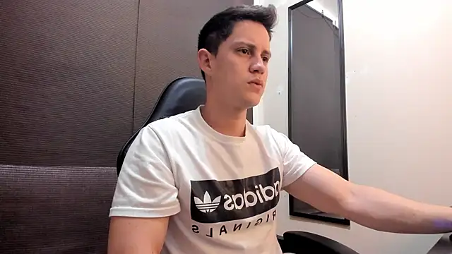 KendricTorres online show from 06-19-26, 02:23