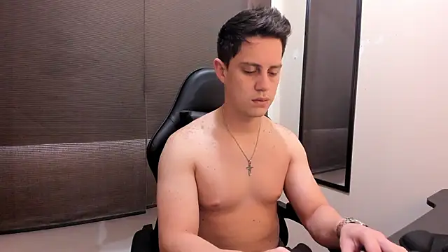 KendricTorres online show from 06-20-26, 02:44