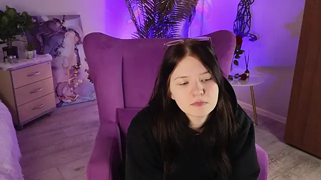 TammaraKurban online show from 04-28-26, 01:04