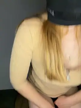SweetyLucy555 online show from 06-11-26, 11:02