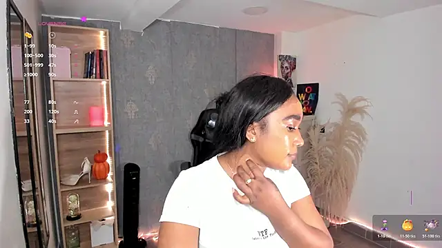 alessia anderson online show from 10-28-25, 09:36