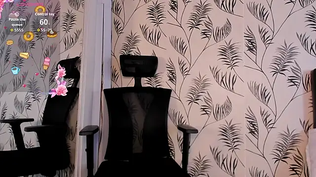 SophiaRivers online show from 05-22-26, 12:47