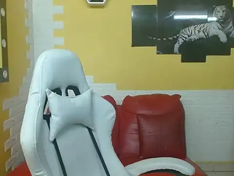 amy valen online show from 04-29-26, 01:54