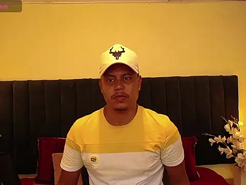 Snapshot of noah_oliver1 chatting on 05-04-26, 07:17 noah oliver1 online show from 05-04-26, 07:17