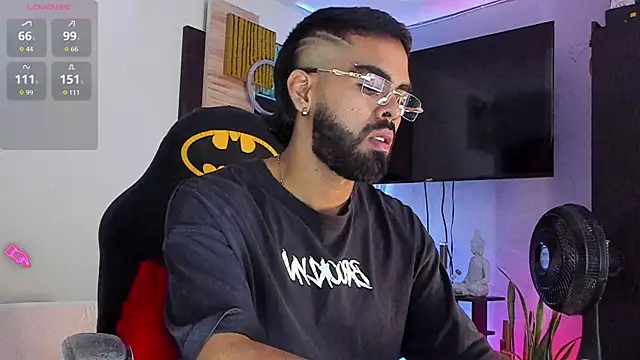  kameron9811 online show from 07-18-26, 04:32