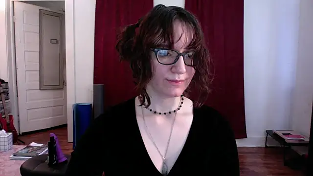Snapshot of AnnywnBelle chatting on 05-16-26, 08:19 AnnywnBelle online show from 05-16-26, 08:19