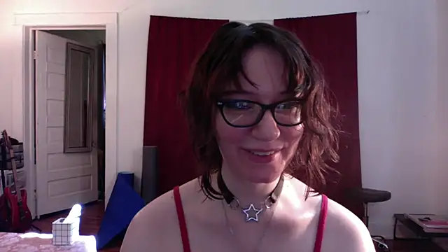 Snapshot of AnnywnBelle chatting on 05-14-26, 10:07 AnnywnBelle online show from 05-14-26, 10:07