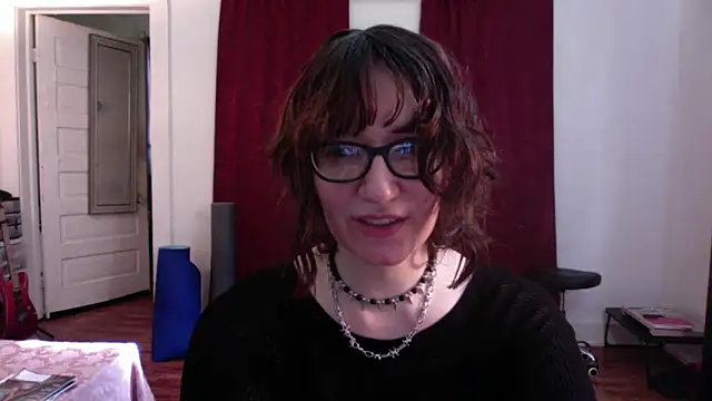 Snapshot of AnnywnBelle chatting on 05-15-26, 10:08 AnnywnBelle online show from 05-15-26, 10:08