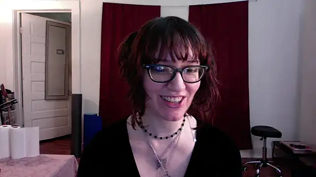 Snapshot of AnnywnBelle chatting on 05-08-26, 10:13 AnnywnBelle online show from 05-08-26, 10:13