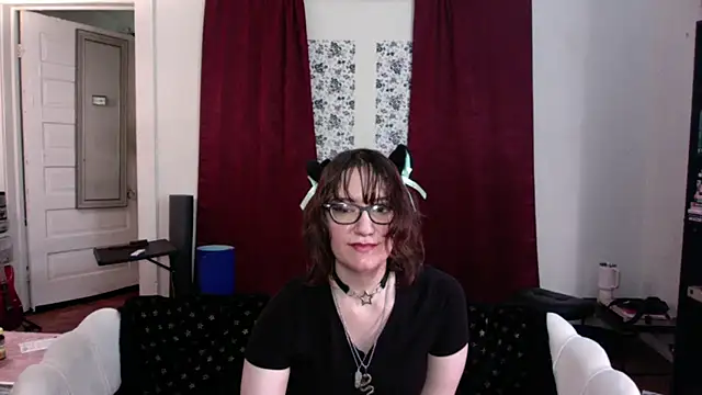 Snapshot of AnnywnBelle chatting on 05-28-26, 08:15 AnnywnBelle online show from 05-28-26, 08:15