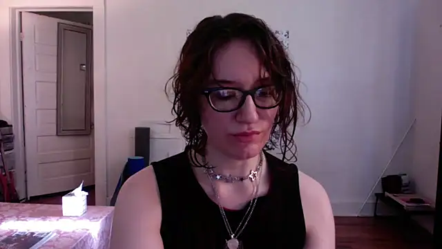 Snapshot of AnnywnBelle chatting on 05-05-26, 10:02 AnnywnBelle online show from 05-05-26, 10:02