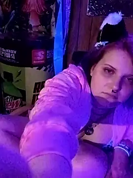 Snapshot of yourfavfallenstar chatting on 04-30-26, 02:07 yourfavfallenstar online show from 04-30-26, 02:07