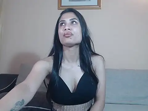 rebecka sweet online show from 05-17-26, 01:11