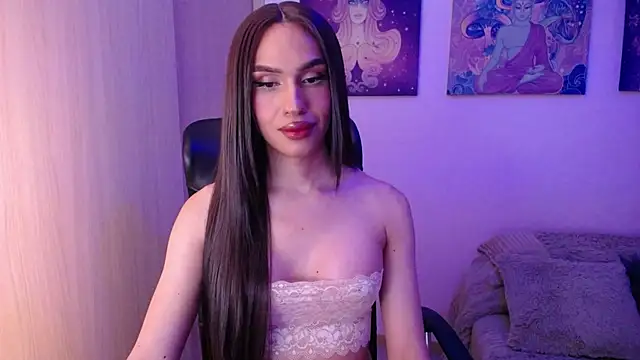 Snapshot of GiaMint chatting on 05-10-26, 02:15 GiaMint online show from 05-10-26, 02:15