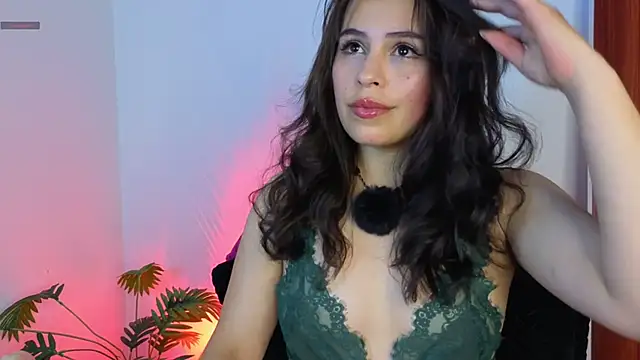 Yenifer 27 online show from 05-06-26, 03:10
