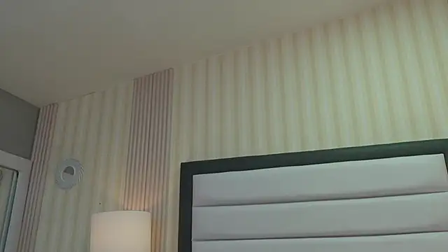 Snapshot of VioletSweetts chatting on 06-25-26, 02:42 VioletSweetts online show from 06-25-26, 02:42