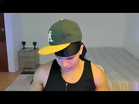 Snapshot of sant_wahlberg chatting on 05-15-26, 05:16 sant wahlberg online show from 05-15-26, 05:16