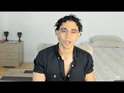 Snapshot of mateo_jack chatting on 05-03-26, 01:47 mateo jack online show from 05-03-26, 01:47