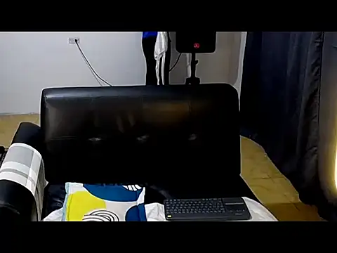 Snapshot of mateo_jack chatting on 05-15-26, 05:16 mateo jack online show from 05-15-26, 05:16