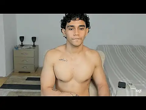 Snapshot of mateo_jack chatting on 05-11-26, 02:45 mateo jack online show from 05-11-26, 02:45