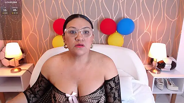 Snapshot of Victoria_Madore chatting on 07-02-26, 04:07 Victoria Madore online show from 07-02-26, 04:07