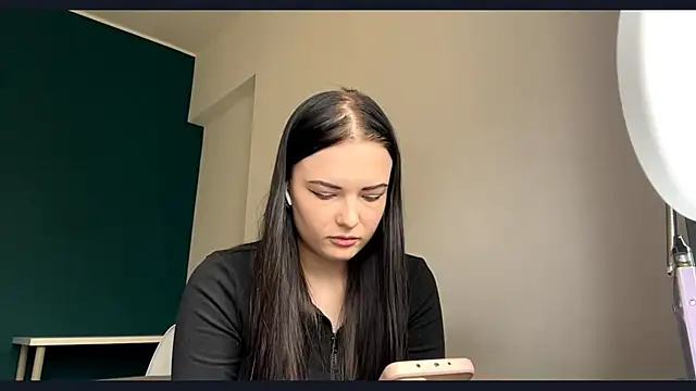 AmbientInvalid online show from 04-28-26, 01:04