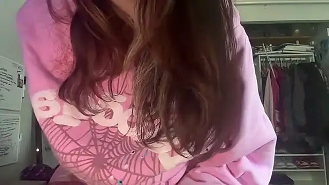 Snapshot of Maddieblairxo chatting on 07-15-26, 06:15 Maddieblairxo online show from 07-15-26, 06:15