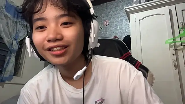 SusannahDiffee online show from 04-30-26, 01:18