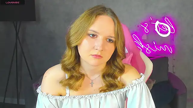 Snapshot of Emmaa_Kimm chatting on 06-22-26, 01:00 Emmaa Kimm online show from 06-22-26, 01:00