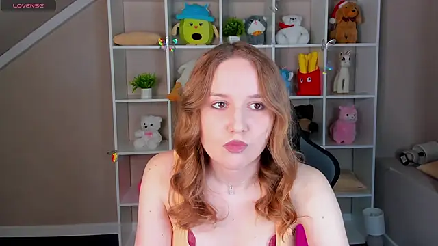 Snapshot of Emmaa_Kimm chatting on 05-21-26, 01:03 Emmaa Kimm online show from 05-21-26, 01:03