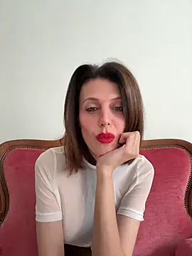 EliseAfterDark online show from 04-30-26, 07:37