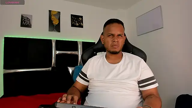 Snapshot of Jay_raze chatting on 05-05-26, 11:46 Jay raze online show from 05-05-26, 11:46
