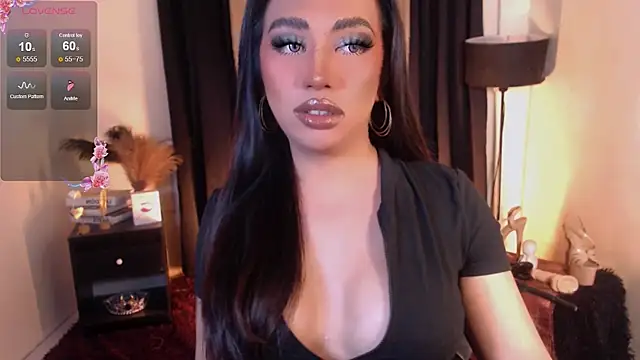 Snapshot of LoveMarie69xoxo chatting on 06-13-26, 02:59 LoveMarie69xoxo online show from 06-13-26, 02:59