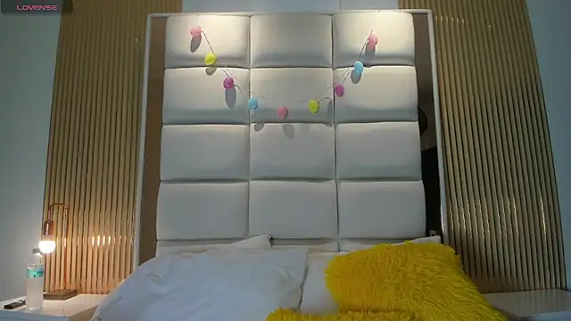 Snapshot of Megann_Rousee chatting on 05-08-26, 11:47 Megann Rousee online show from 05-08-26, 11:47