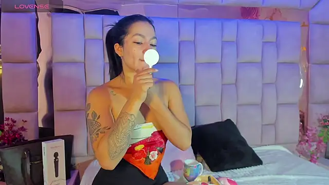 Snapshot of Anal_Temptation chatting on 07-23-26, 01:19 Anal Temptation online show from 07-23-26, 01:19