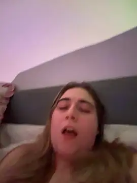 Taylormillie471 online show from 04-28-26, 08:46