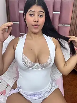 Snapshot of Zoe_rousse01 chatting on 05-20-26, 02:25 Zoe rousse01 online show from 05-20-26, 02:25
