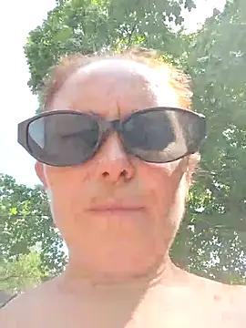 Snapshot of MerelinMILf2 chatting on 06-30-26, 11:21 MerelinMILf2 online show from 06-30-26, 11:21