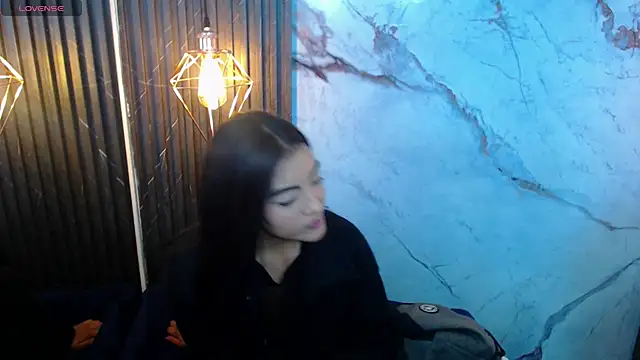 RoxxySweet01 online show from 04-29-26, 04:33