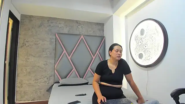 Snapshot of DeborayDark chatting on 05-08-26, 07:39 DeborayDark online show from 05-08-26, 07:39