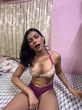 Snapshot of Mayra_xx chatting on 05-09-26, 07:06 Mayra xx online show from 05-09-26, 07:06