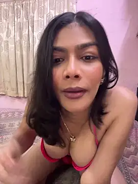 Snapshot of Mayra_xx chatting on 05-07-26, 06:33 Mayra xx online show from 05-07-26, 06:33