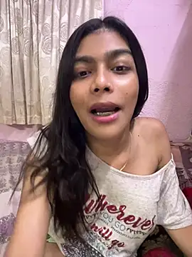 Snapshot of Mayra_xx chatting on 05-04-26, 04:10 Mayra xx online show from 05-04-26, 04:10