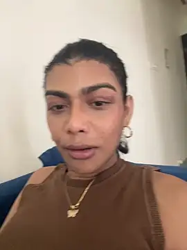 Snapshot of Mayra_xx chatting on 06-14-26, 11:00 Mayra xx online show from 06-14-26, 11:00