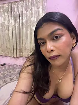 Snapshot of Mayra_xx chatting on 05-03-26, 06:44 Mayra xx online show from 05-03-26, 06:44