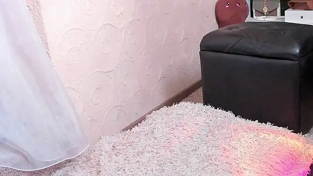 Snapshot of lililiana chatting on 07-21-26, 07:42 lililiana online show from 07-21-26, 07:42